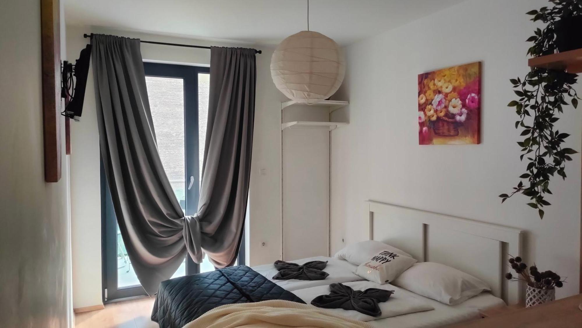 Super Cozy & Central Apartment Budapest Bagian luar foto